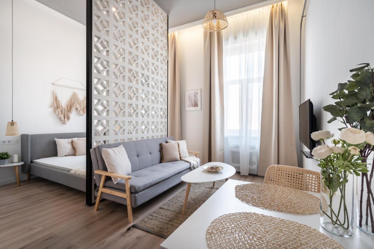 A62 - Akacfa Street Central Residence - Best Location By Bqa Budapest Exterior foto